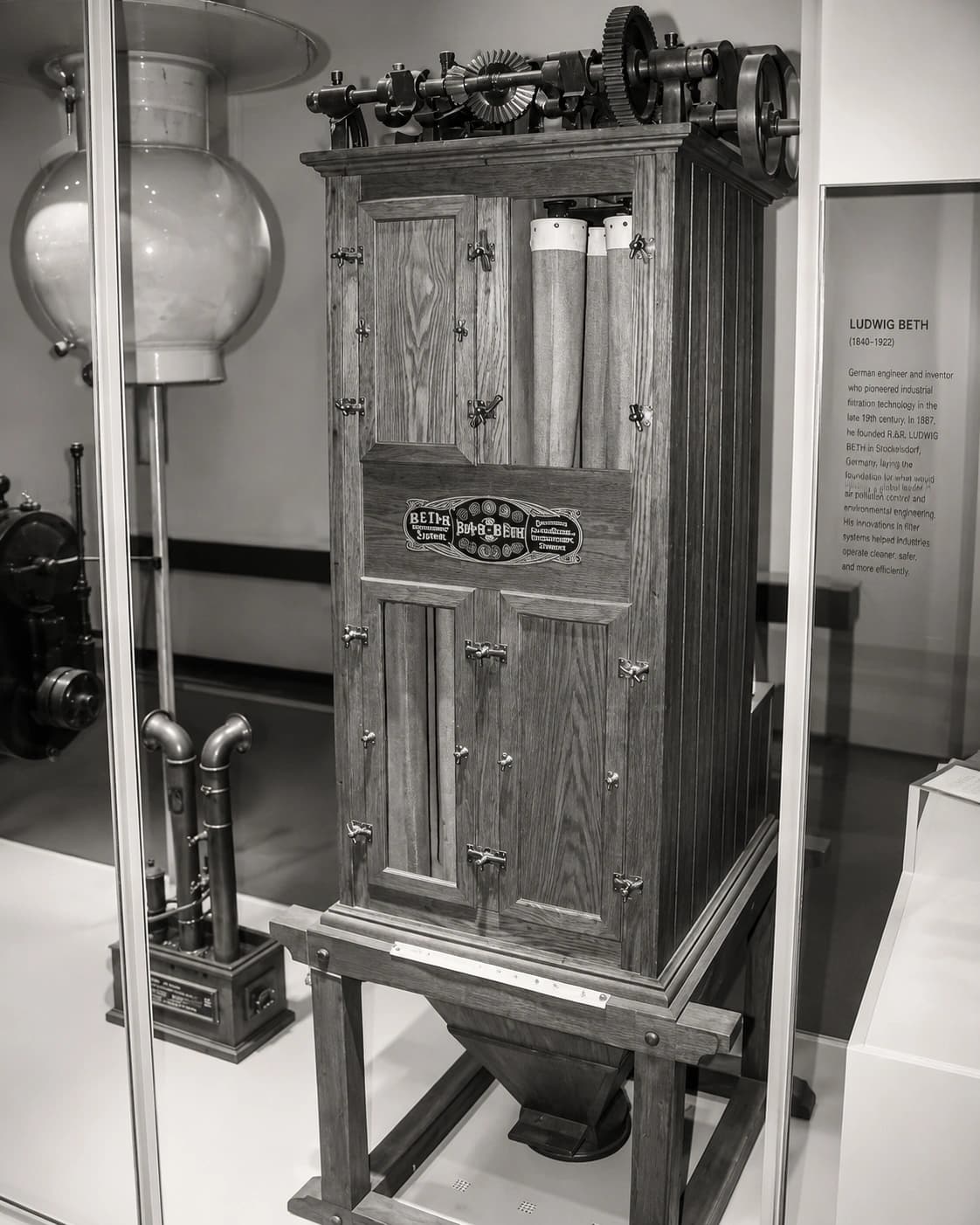 1902: The first baghouses