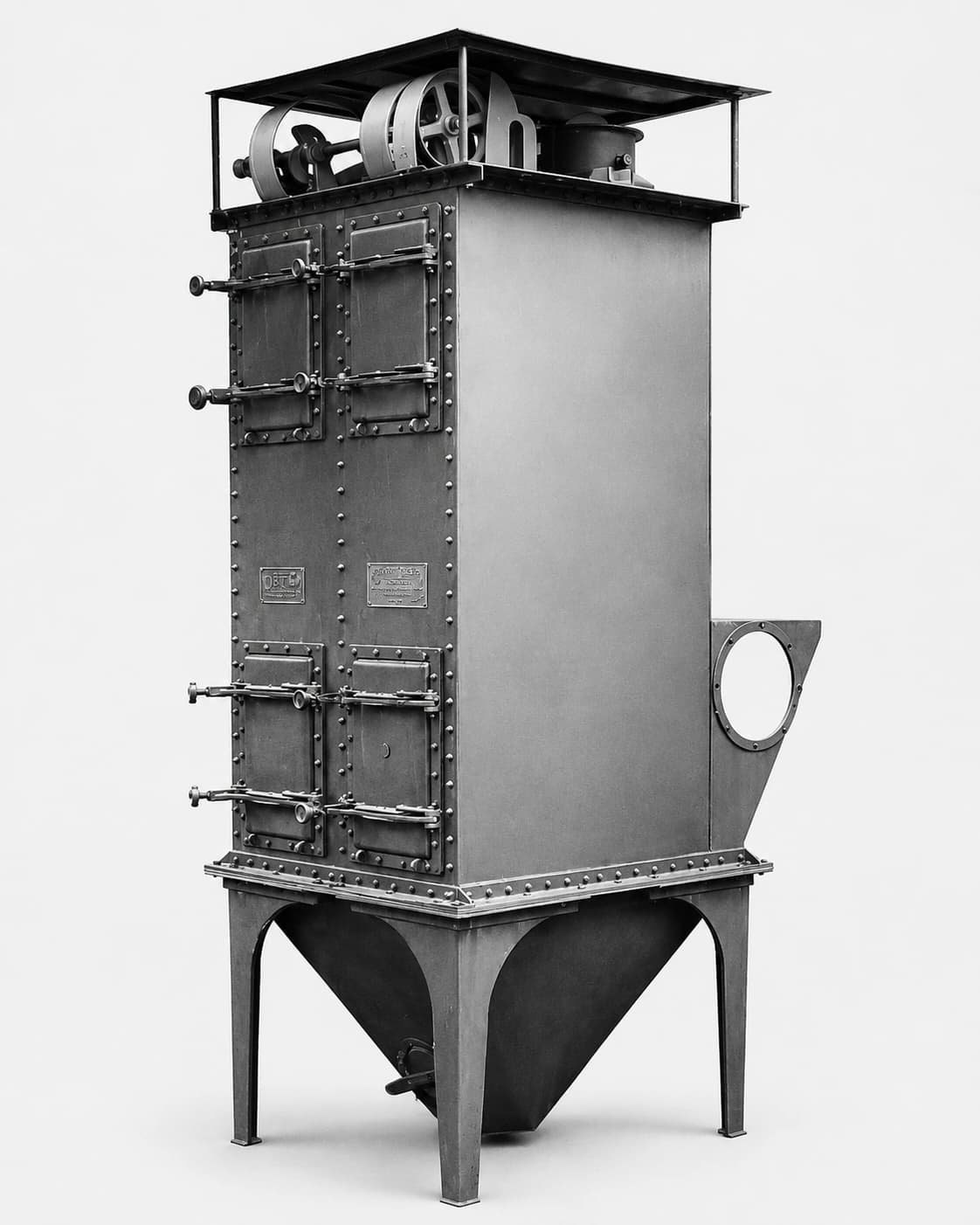 1912: Wood becomes steel